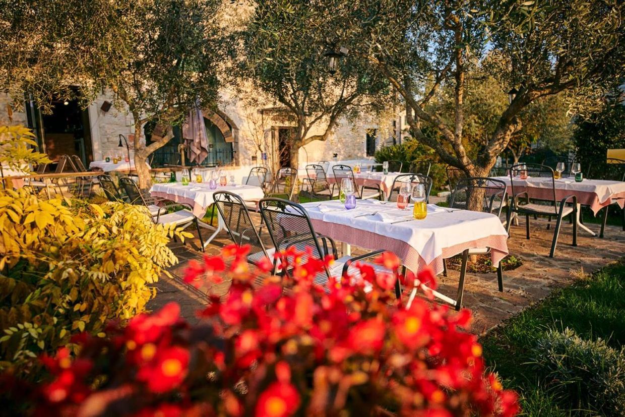 Casa Romantica La Parenzana Буйе Экстерьер фото